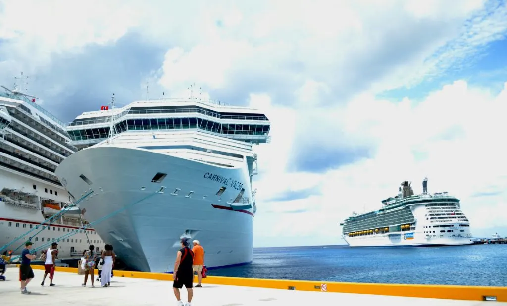 cruise-ship-docked