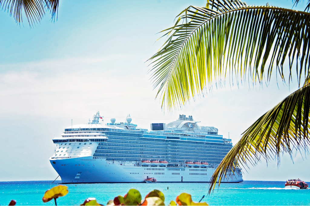 Discover the Top Cruise-Friendly Bahamas Tours You Can’t Miss