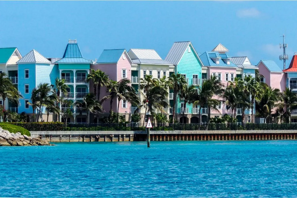 Luxury and Charm: Top Places to Stay in the Bahamas for a Dream Vacation
