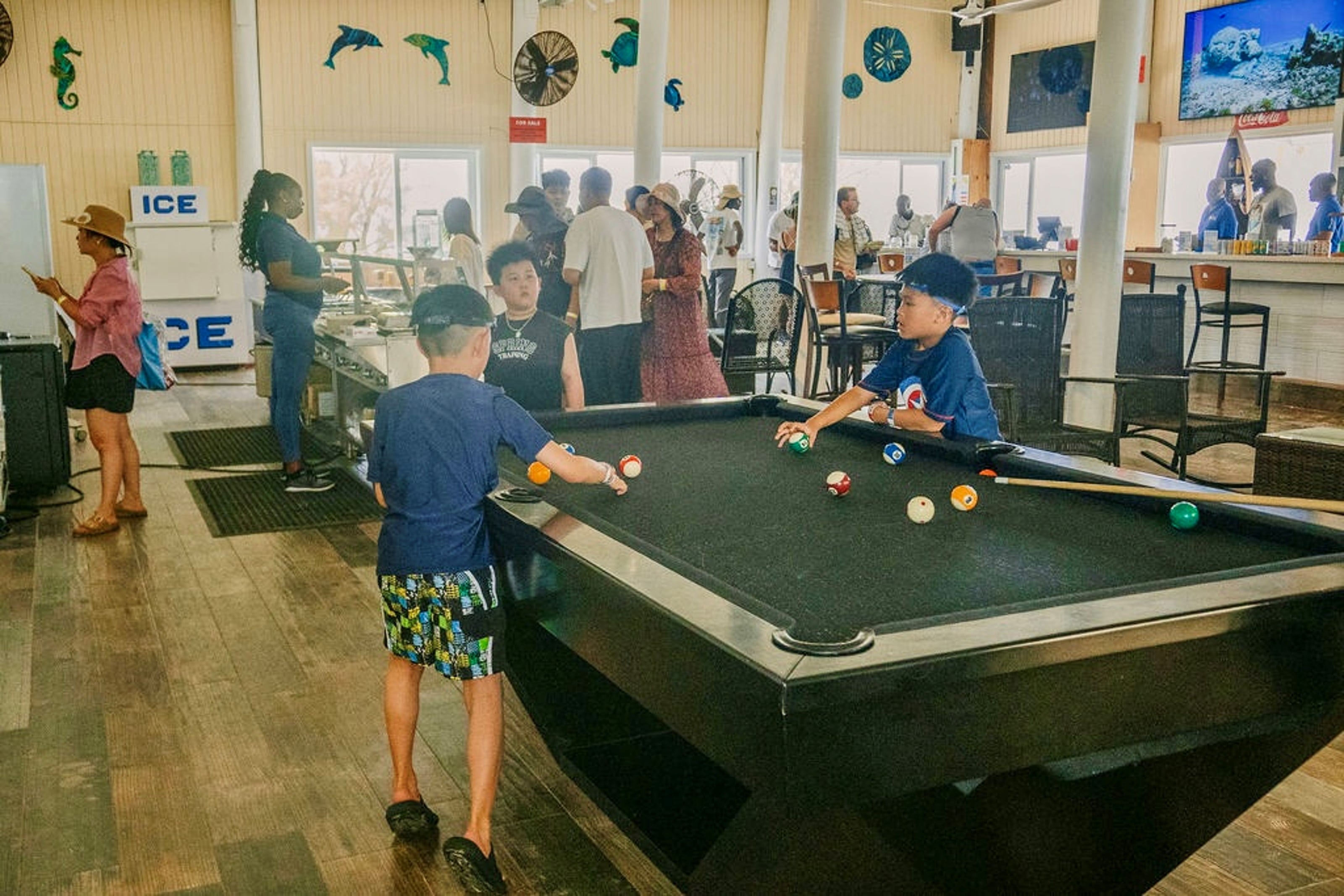 ROSE ISLAND ESCAPE: PERFECT BEACH DAY GETAWAY - GROUP TOUR