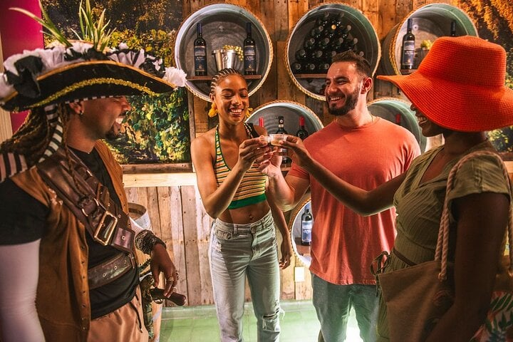 SIGHTSEEING PIRATE JEEP TOUR