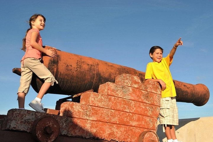 SIGHTSEEING PIRATE JEEP TOUR