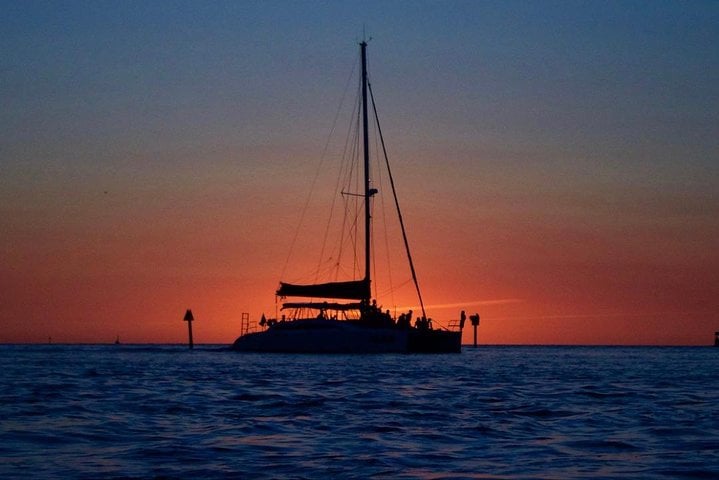 SUNSET SAILING & SIGHTSEEING CATAMARAN EXCURSION