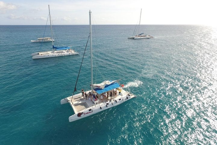 SAONA ISLAND DAY TRIP WITH LUNCH AND OPEN BAR