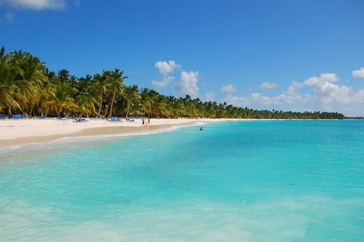 SAONA ISLAND DAY TRIP WITH LUNCH AND OPEN BAR
