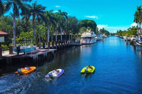 SELF-DRIVING MINI POWERBOAT EXCURSION