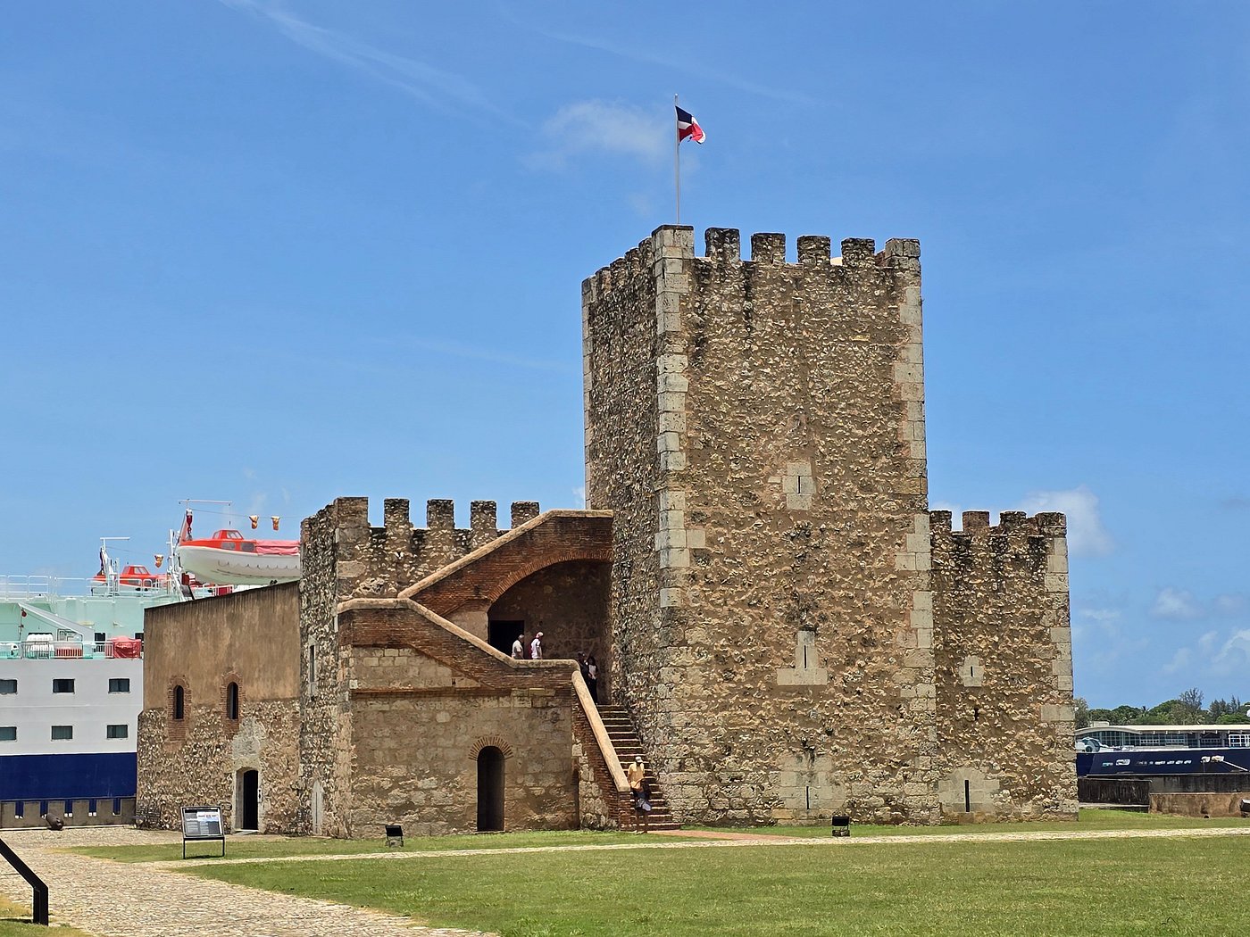 ULTIMATE SANTO DOMINGO HISTORICAL & CULTURAL EXCURSION FROM PUNTA CANA | FULL DAY
