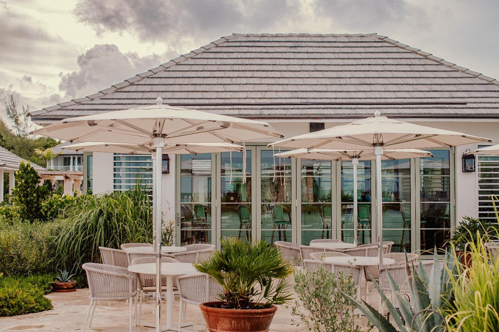 BAR 480 | HARBOUR ISLAND, BAHAMAS