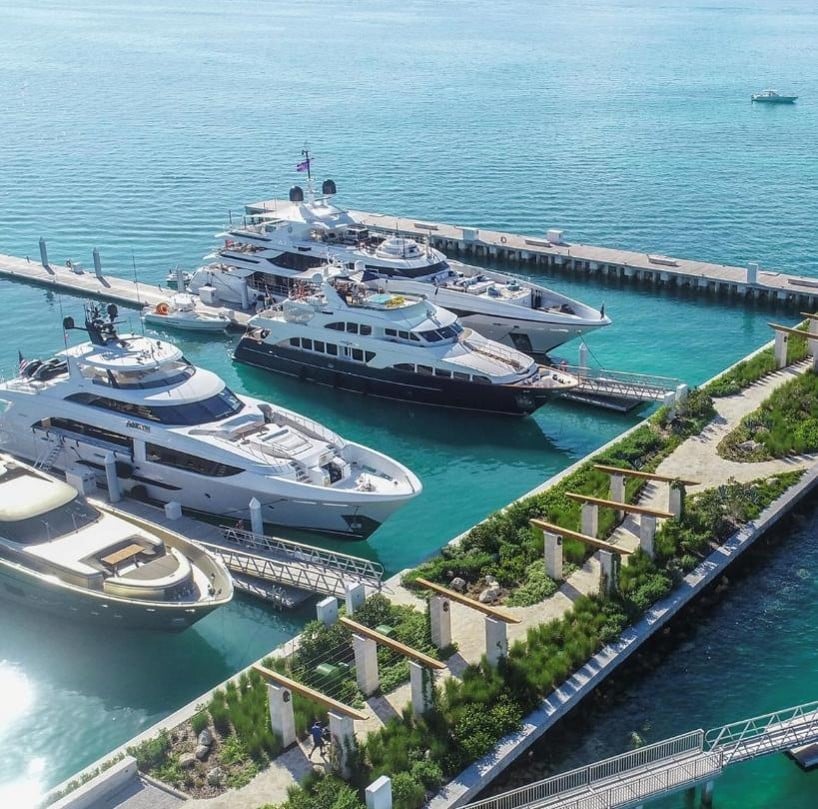 BAR 480 | HARBOUR ISLAND, BAHAMAS