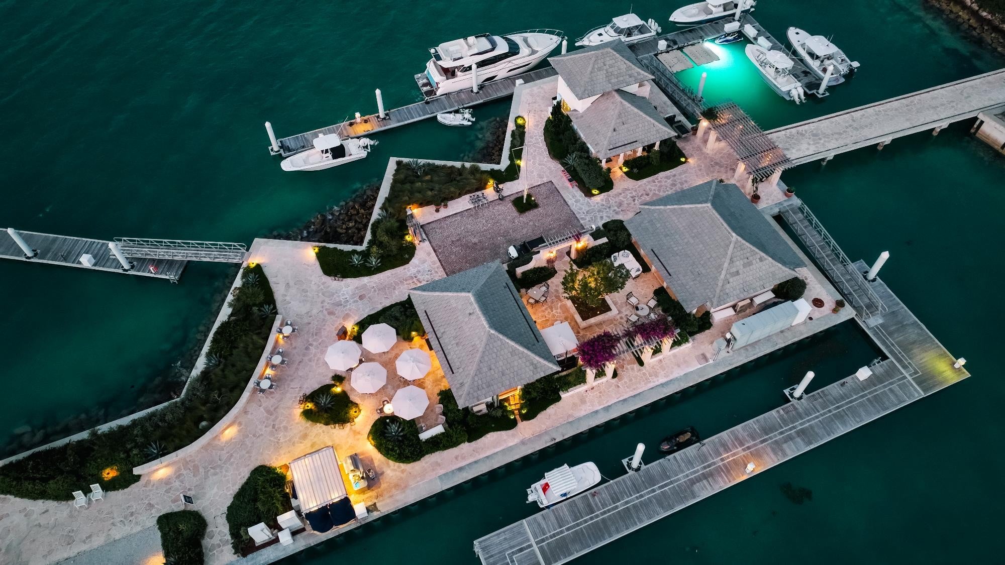 BAR 480 | HARBOUR ISLAND, BAHAMAS