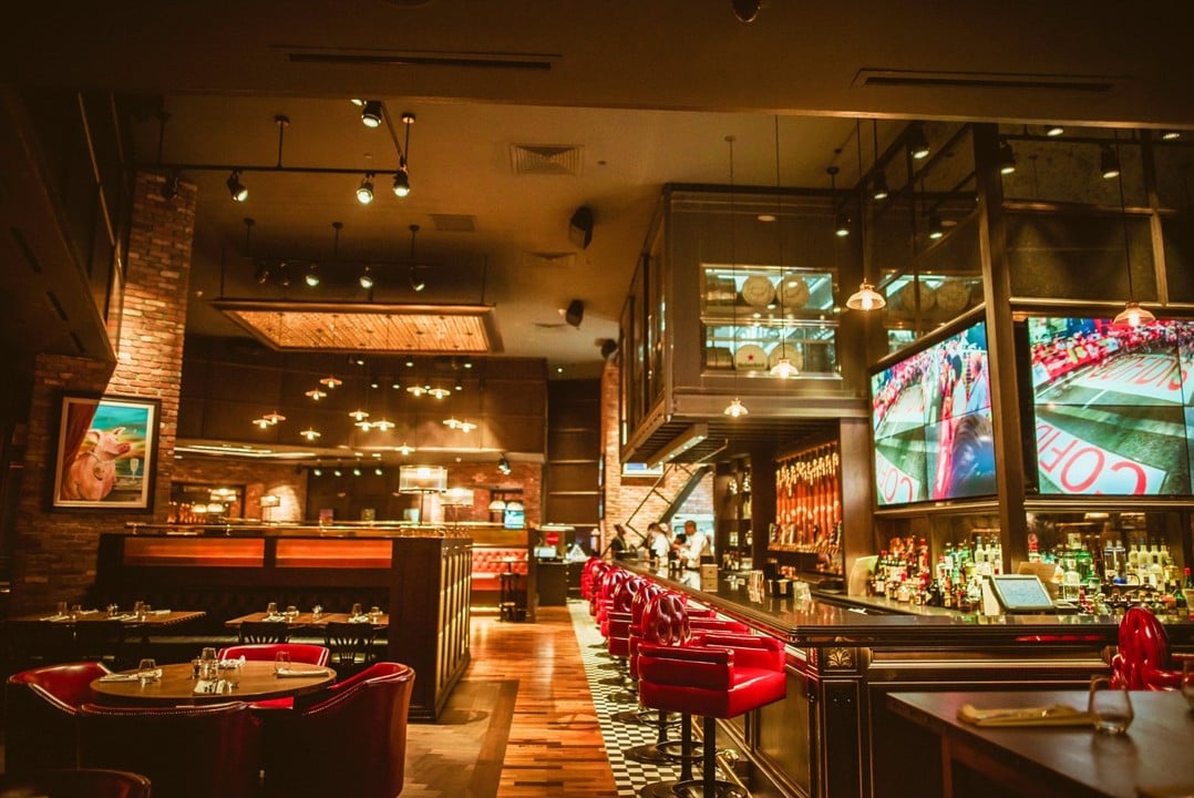 THE SWIMMING PIG | NASSSAU, BAHAMAS