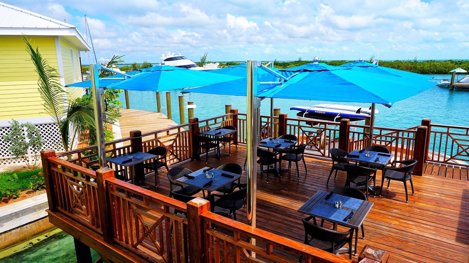 WRECKERS | SPANISH WELLS - ELEUTHERA, BAHAMAS