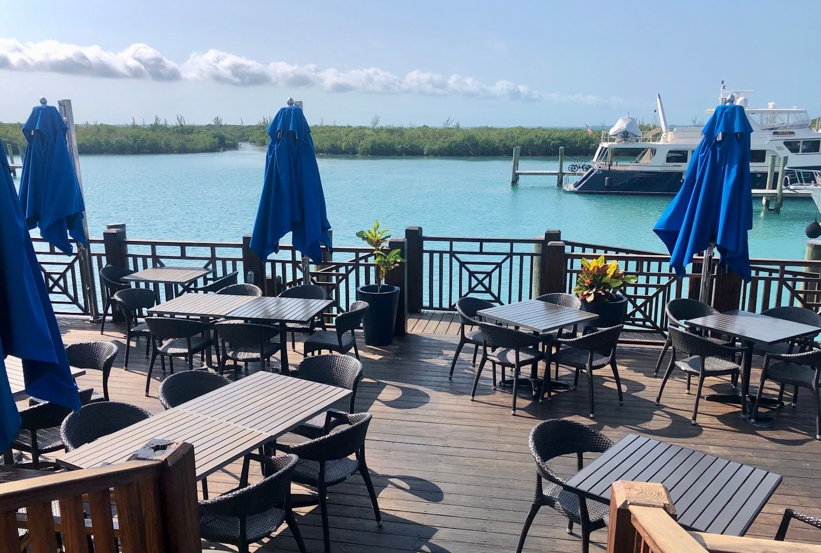 WRECKERS | SPANISH WELLS - ELEUTHERA, BAHAMAS