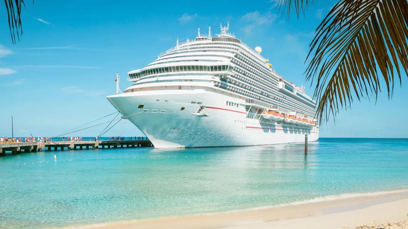 cruise-ship-Bahamas 